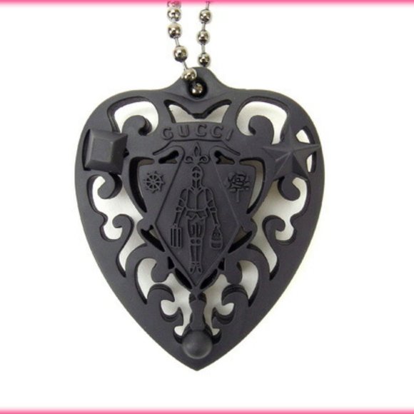 Authentic GUCCI Key Ring Heart - Picture 3 of 4